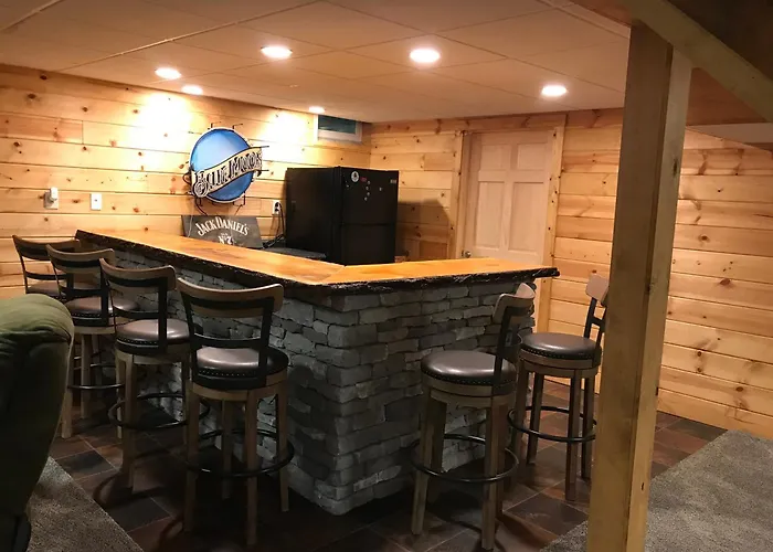 Rough Cut Lodge