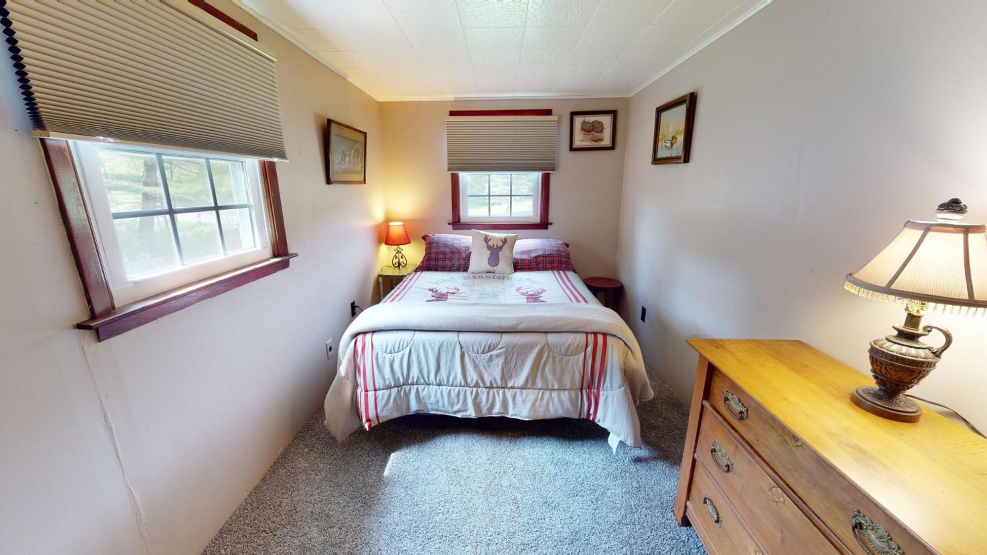 Rough Cut Hotel Gaines