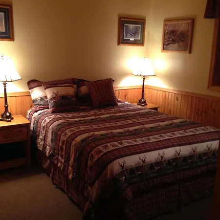 Rough Cut Lodge Gaines Room photo