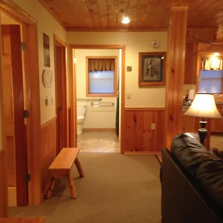Rough Cut Lodge Gaines Room photo