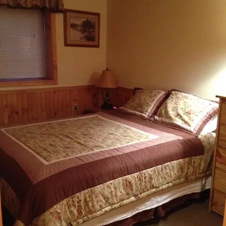 Rough Cut Lodge Gaines Room photo