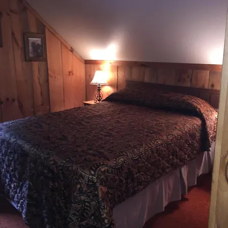 Rough Cut Lodge Gaines Room photo