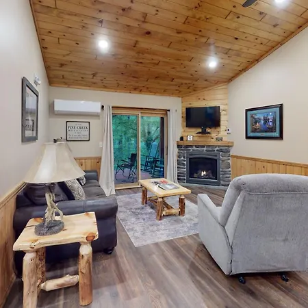 Rough Cut Lodge Gaines Exterior photo