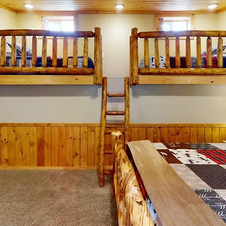 Rough Cut Lodge Gaines Exterior photo
