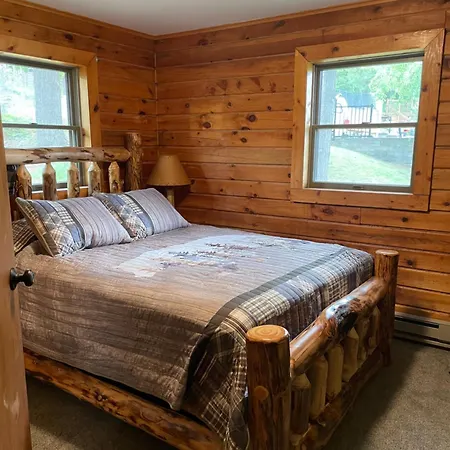 Rough Cut Lodge Gaines Exterior photo