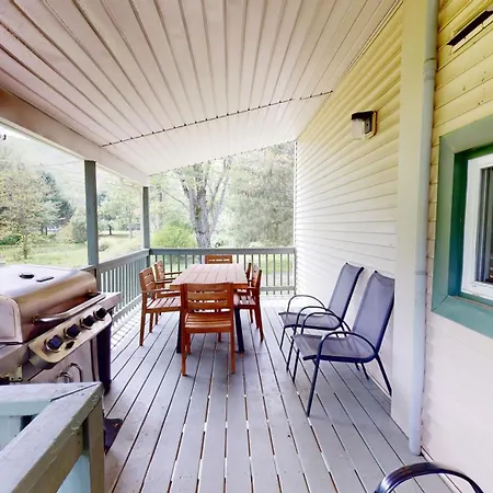 Rough Cut Lodge Gaines Exterior photo